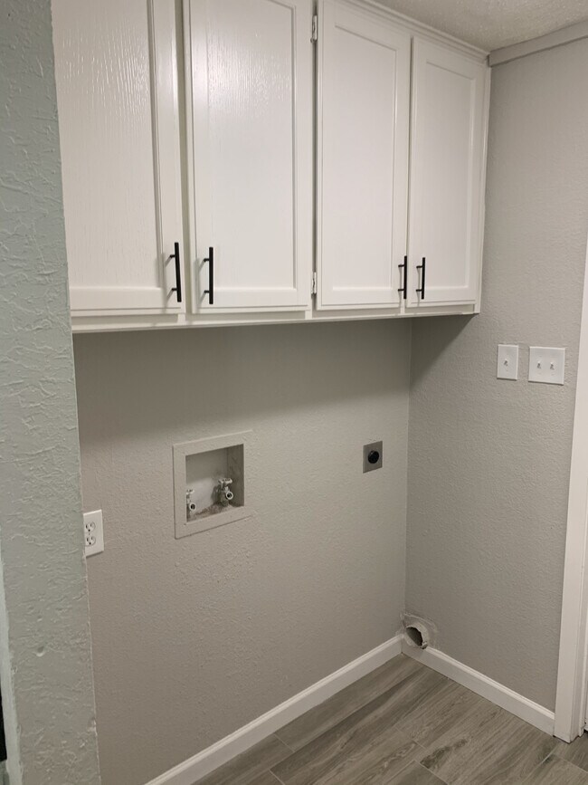 Foto del edificio - 6014 Calloway Ct