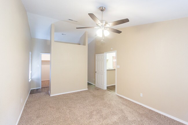 Building Photo - 2115 Rainwood Ct, Arlington, TX 76017