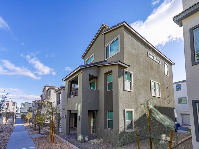 Foto del edificio - Beautiful New Built 3 Bedroom Home In Desi...