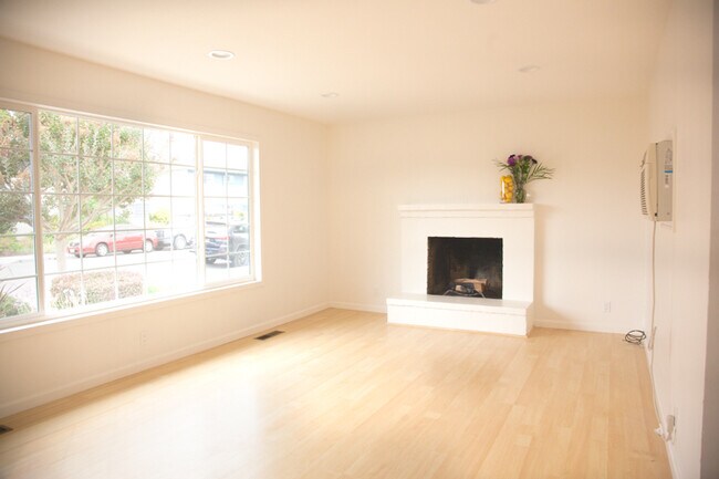 Living room - 6 Church St