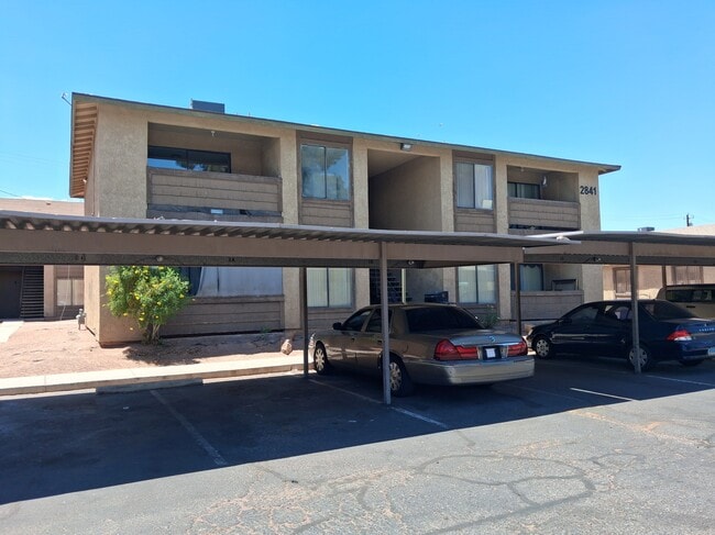 Building Photo - 2841 Wheelwright Dr