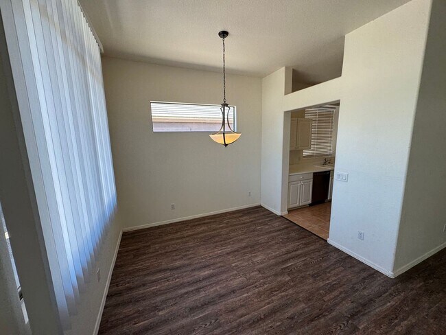 Foto del edificio - 4709 E Prickly Pear Trail