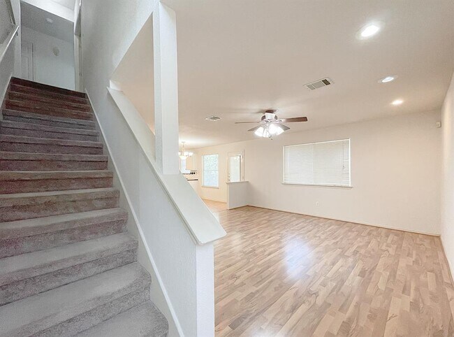 Foto del edificio - 806 Chiselpoint Cove