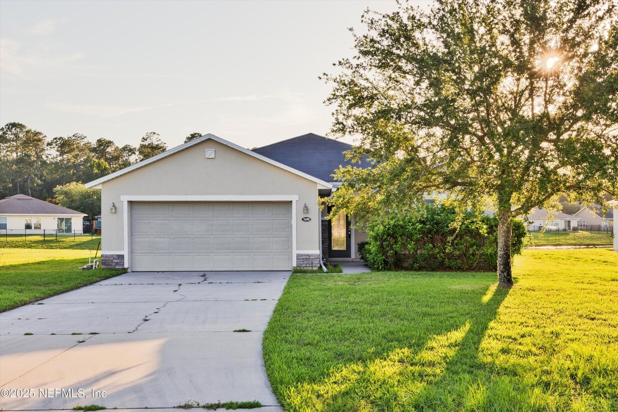 Primary Photo - 76690 Timbercreek Blvd