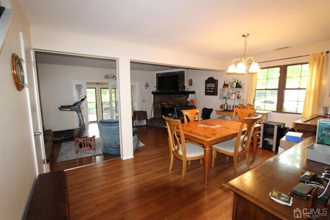 Foto del edificio - 138 Leah Ct