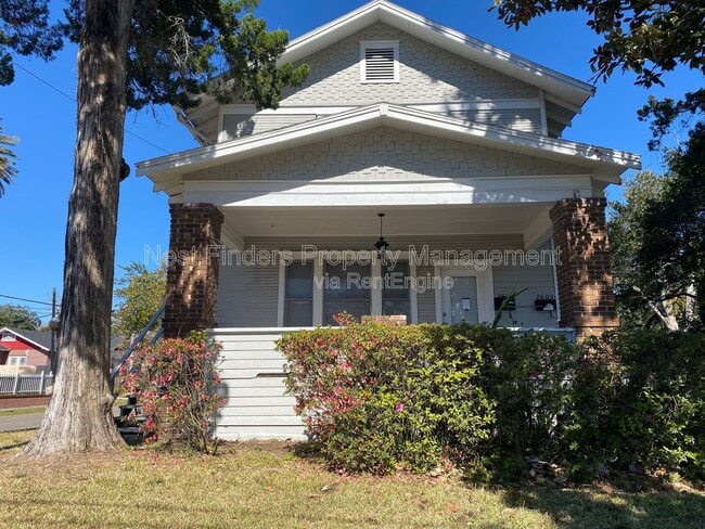 Building Photo - 2611 College St