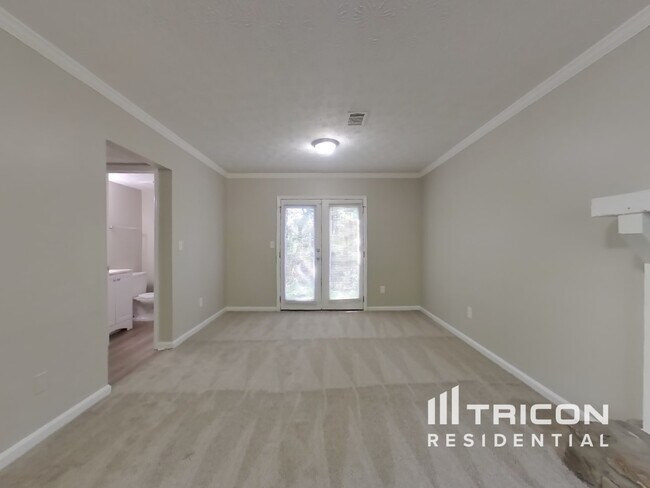 Foto del edificio - 6247 Creekford Dr