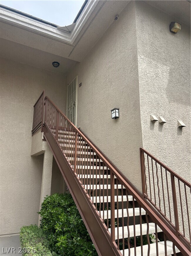Foto del edificio - 904 Domnus Ln