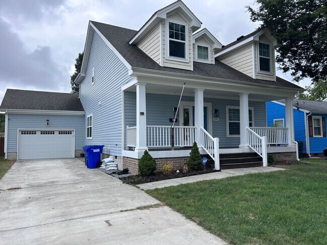 Building Photo - Charming 4-Bed, 2.5-Bath Coastal Cottage –...