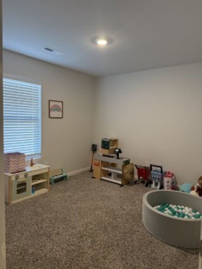 Building Photo - 1510 Heritage Cir SE