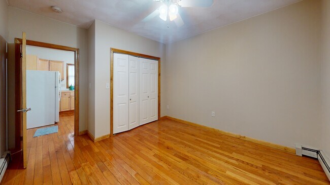 Foto del edificio - 64 Paris St