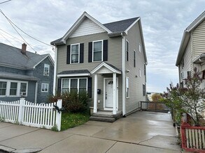 Building Photo - 77 Faywood Ave