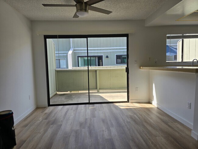 Foto del edificio - 714 N Irena Ave