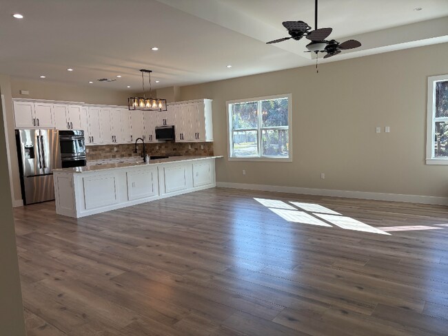 Foto del edificio - 4261 Kathy Ave