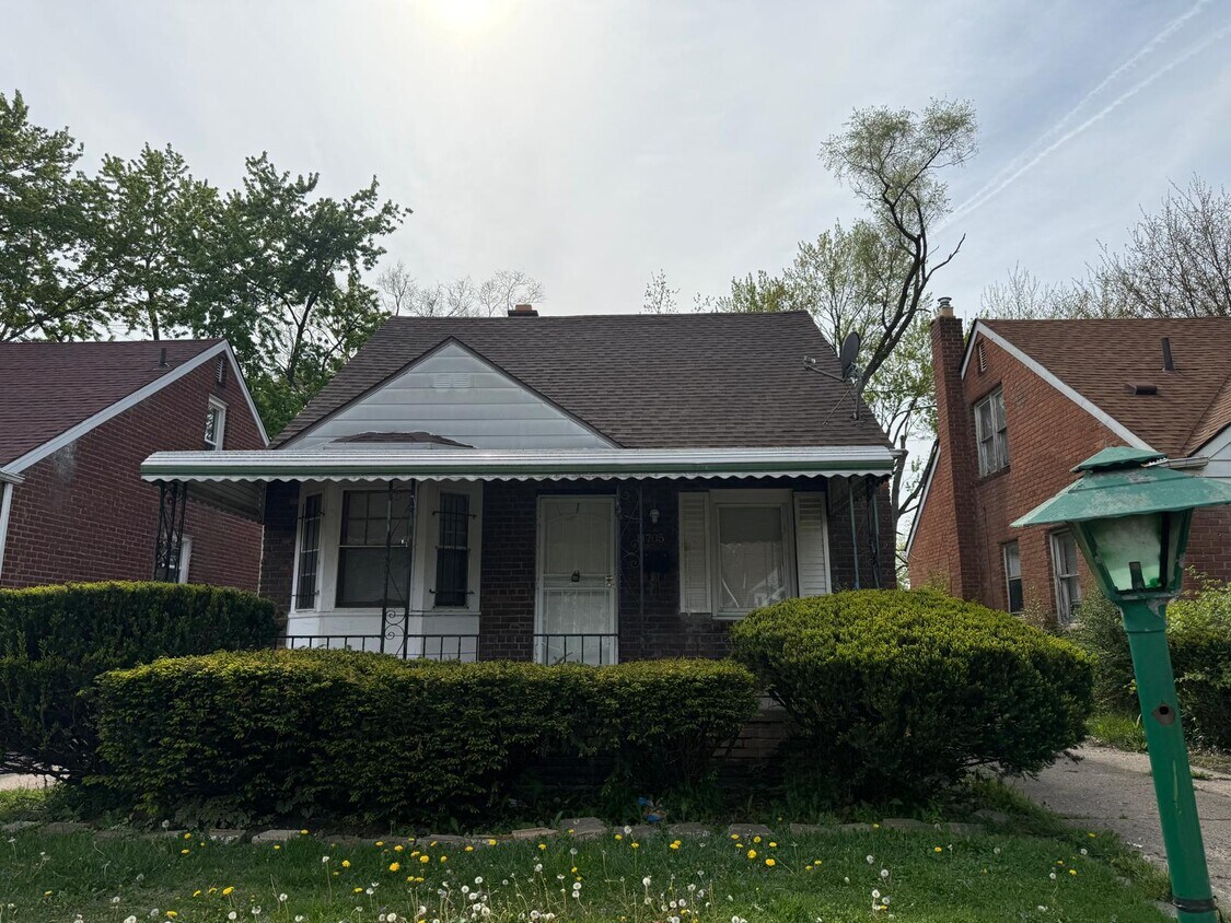 Foto principal - 11705 Glastonbury Ave