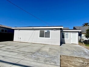 Building Photo - 748 Hawthorne Pl