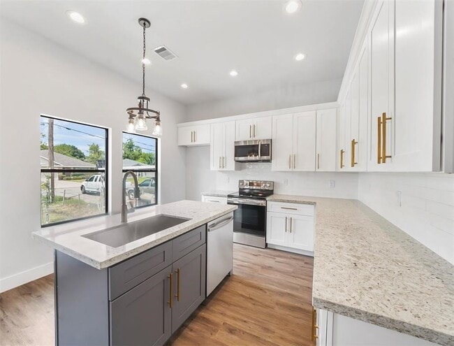 Foto del edificio - 4818 Paula St