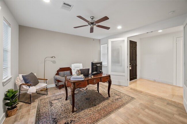 Foto del edificio - 1209 Cedarpost Tree Springs Pl