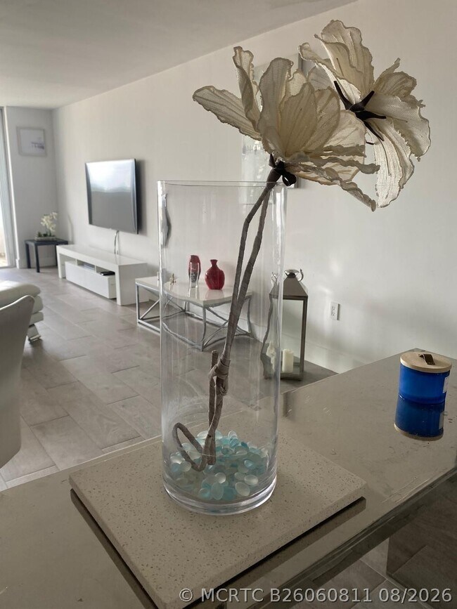 Foto del edificio - 2780 NE 183rd St