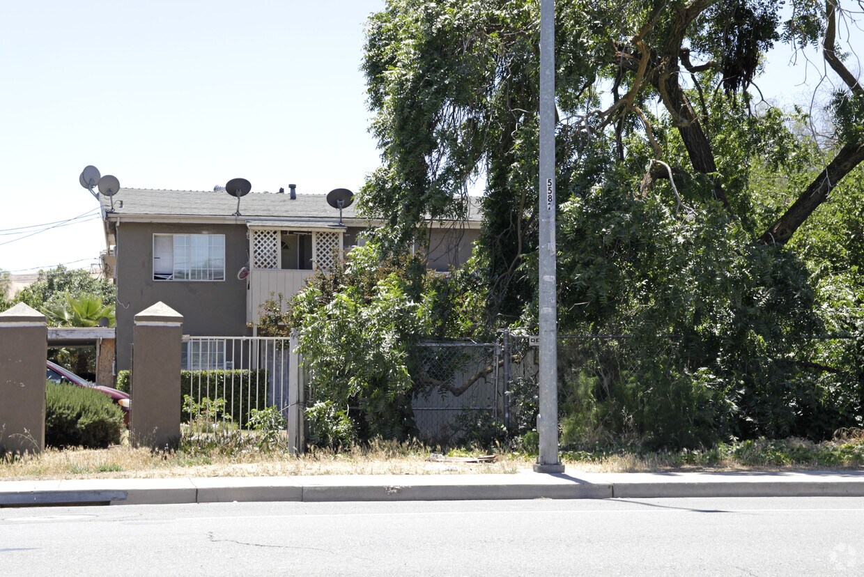 Building Photo - 2083-2087 Willow Pass Rd