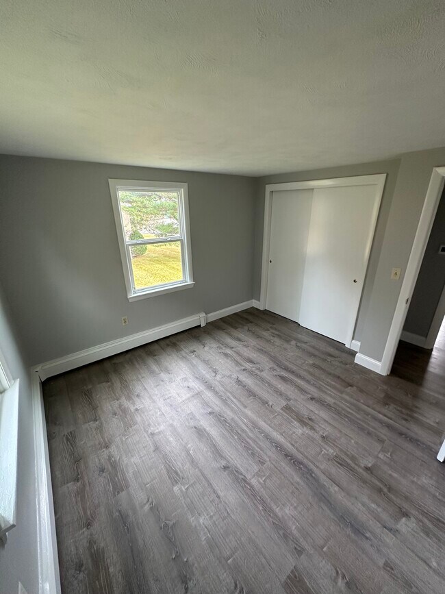 175 E Bacon St Unit D, Plainville, MA 02762 Apartments in Plainville