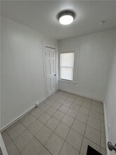 Building Photo - 301 Weaver St