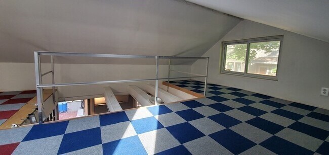 Building Photo - 22 Hingham St
