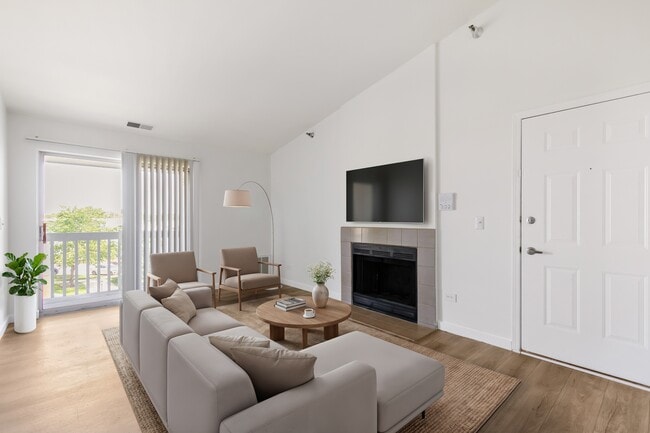 Building Photo - Hawthorn at Oakhurst