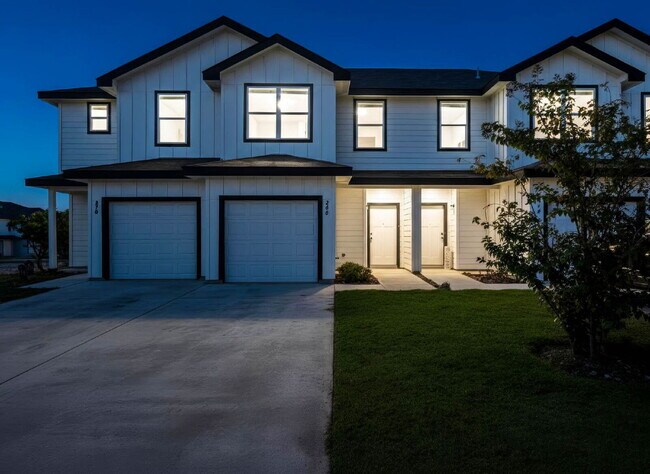 Foto del edificio - LOWEST PRICED!!!!!