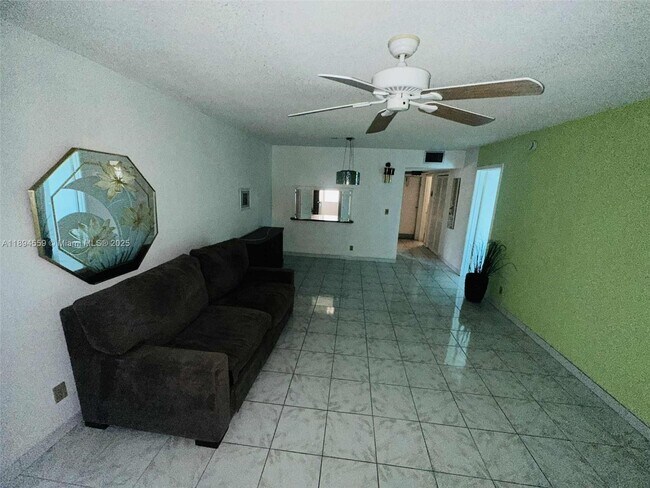 Foto del edificio - 215 SE 3rd Ave