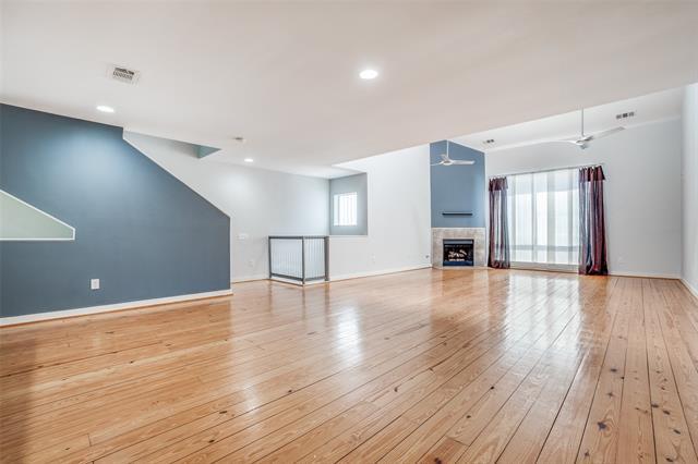 Foto del edificio - 4213 Dickason Ave