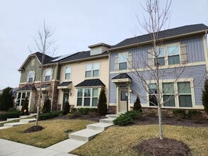 Building Photo - 16636 Thornapple Run