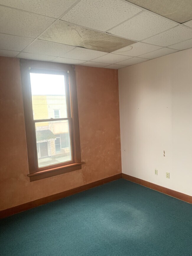 Building Photo - 211 South Main Street