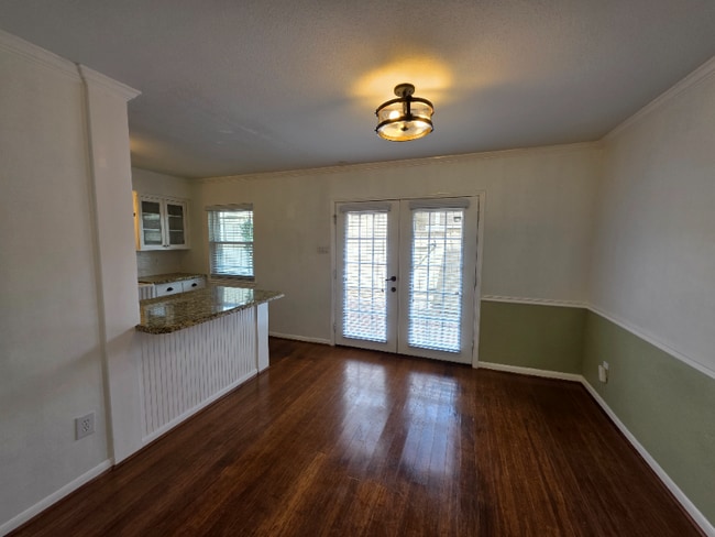 Building Photo - 6469 Burgoyne Dr.