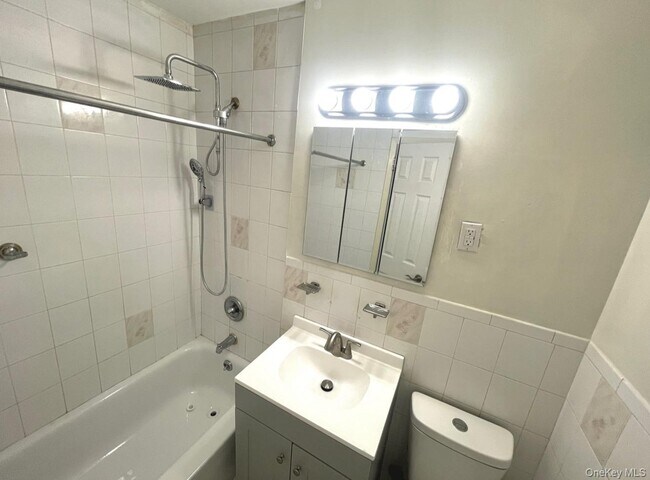 Foto del edificio - 12-1510 Beach St