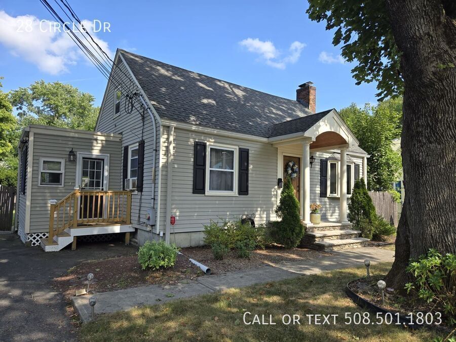 Primary Photo - 28 Circle Dr