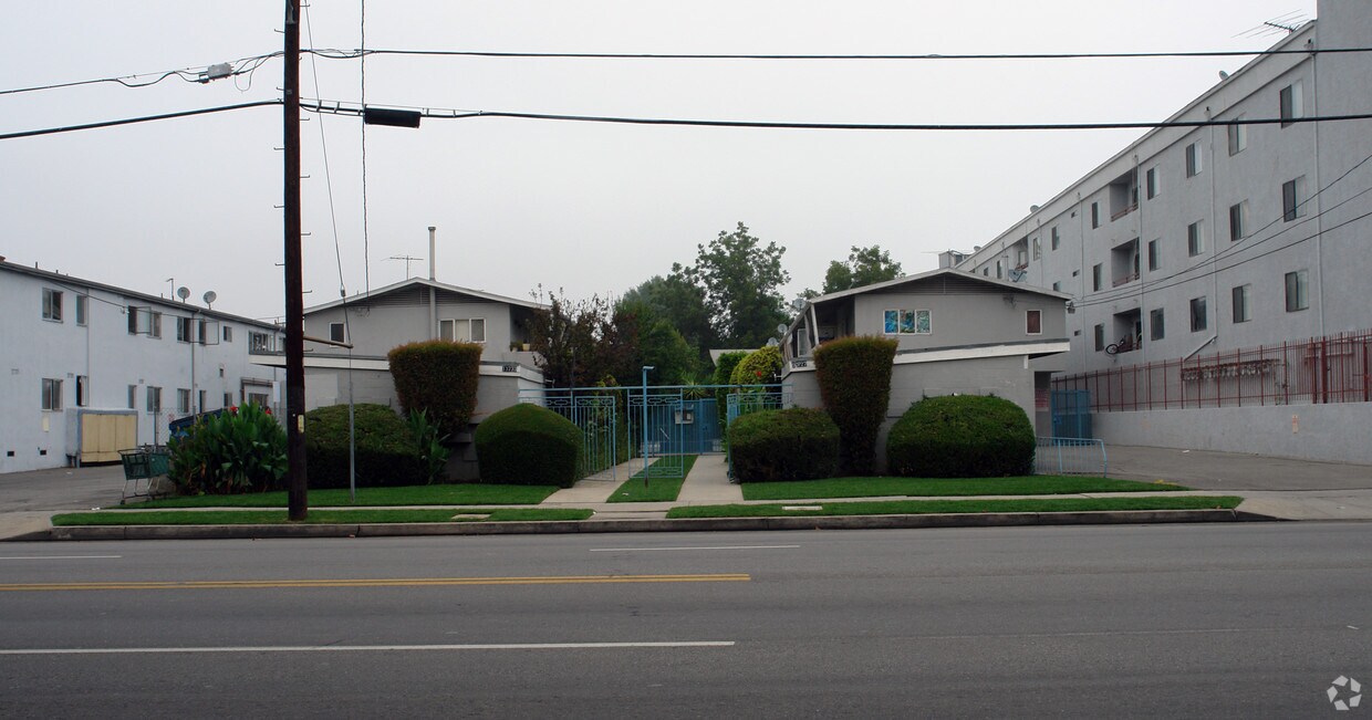 Primary Photo - Alana Apartments