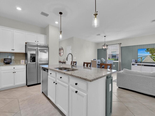 Building Photo - 3637 Passion Vine Dr