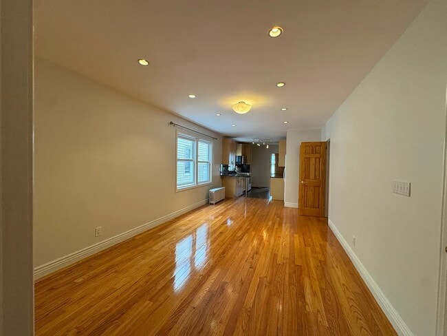 Building Photo - 1716 Perry St