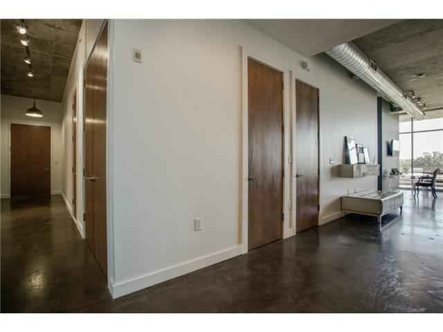 Foto del edificio - 3030 Bryan St