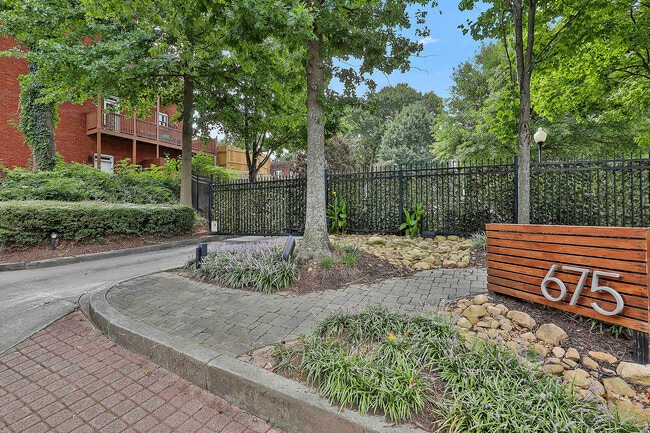 Photo - 675 Greenwood Ave NE Apartment