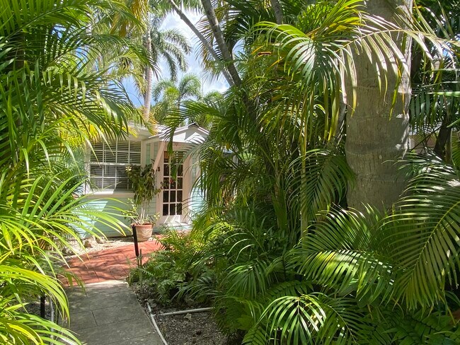 Pathway Leading to Entrance - 1101 Von Phister St
