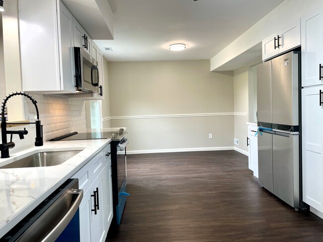 Cocina - 111 Heidi Ln