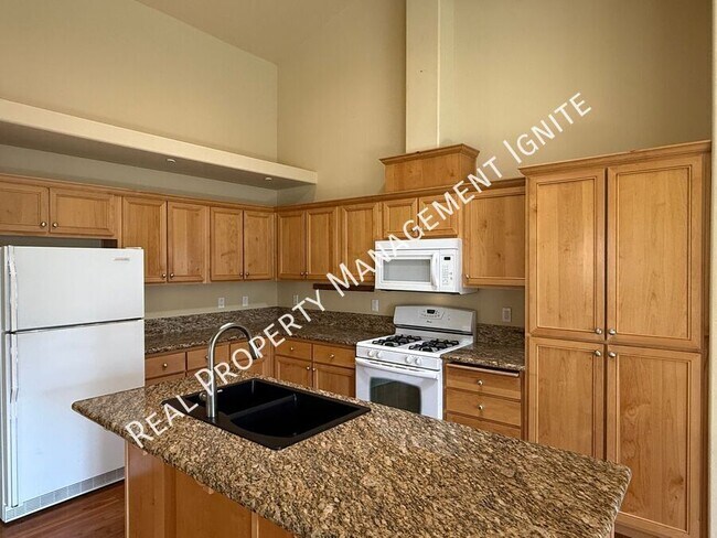 Foto del edificio - 20633 Couples Ln