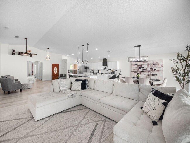 Foto del edificio - 6344 Barton Creek Cir