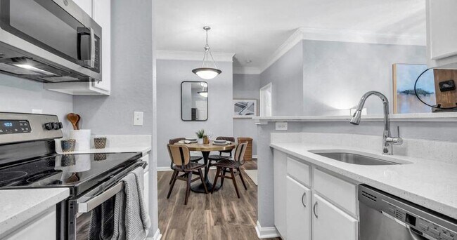 Foto del edificio - Marina Pointe