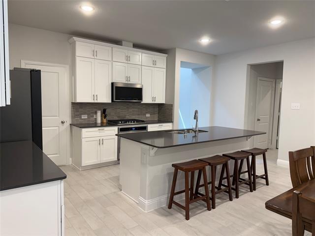 Foto del edificio - 3512 Lillian Ct