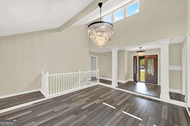 Building Photo - 910 Muirfield Dr NE