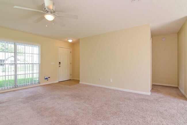 Foto del edificio - 2606 Amberly Pl