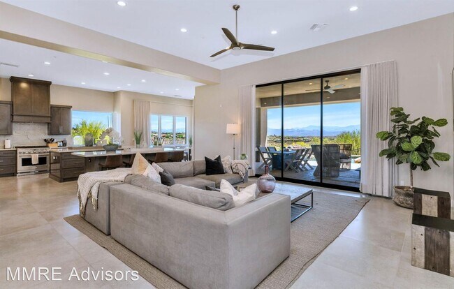 Foto del edificio - 4 br, 3 bath House - 15444 E Peakview Ct